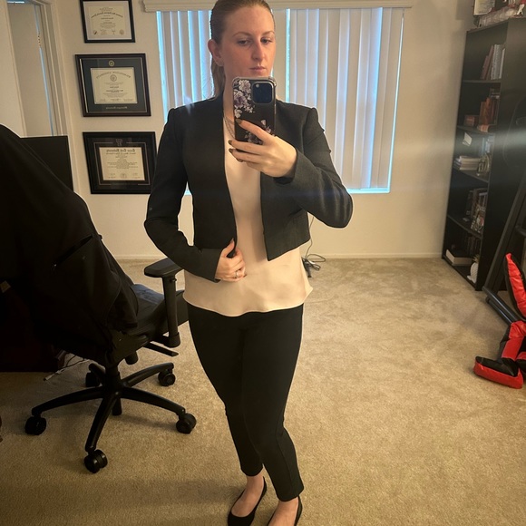 Cropped Blazer - Picture 3 of 3